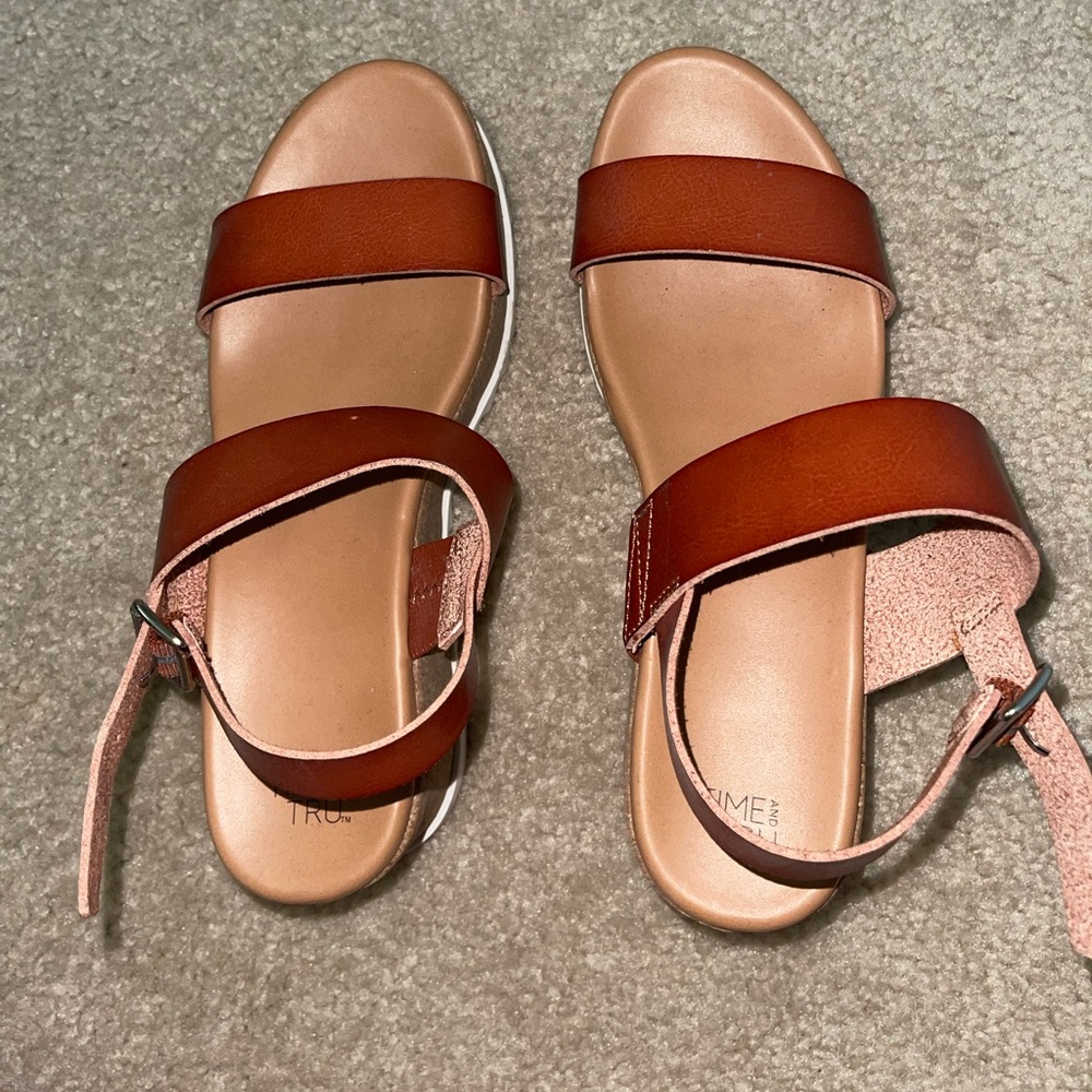 Women’s Sandals